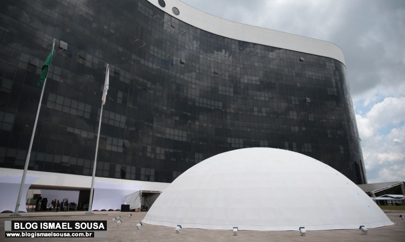 TSE antecipa vigência de assinatura eletrônica para criar partido