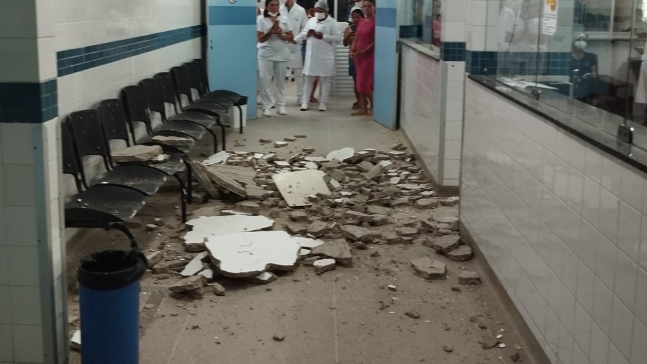Parte do reboco do teto da UPA do BH desaba; Prefeitura emite nota