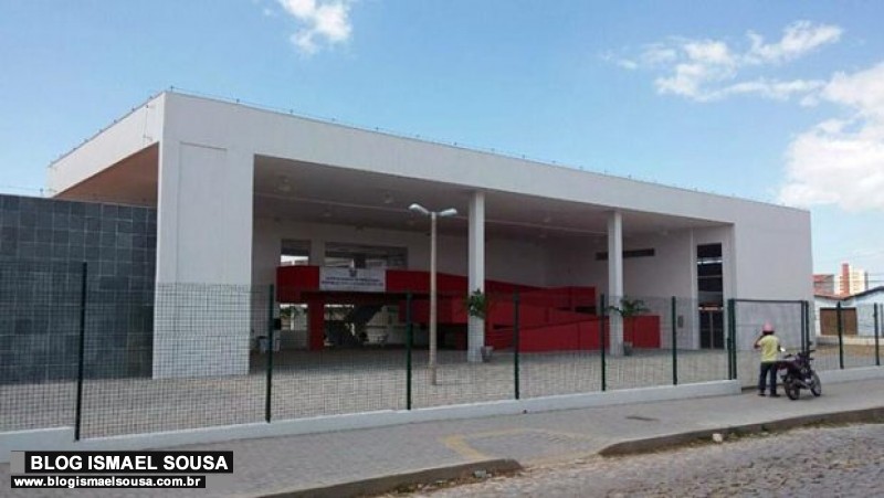Minicurso "Marxismo para Iniciantes" causa polÃªmica em escola pÃºblica de MossorÃ³