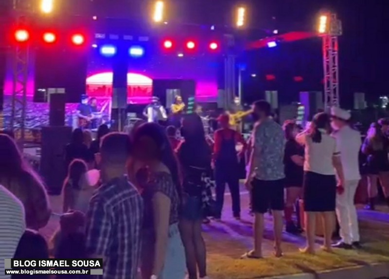 Faculdade de Mossoró promove festa com aglomeração mesmo com aulas presenciais proibidas