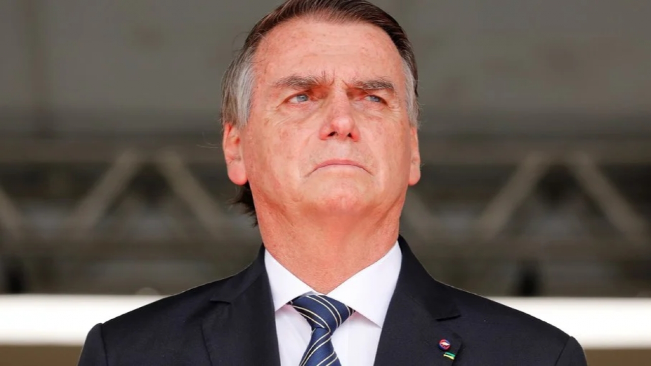 Bolsonaro descarta viagem aos EUA