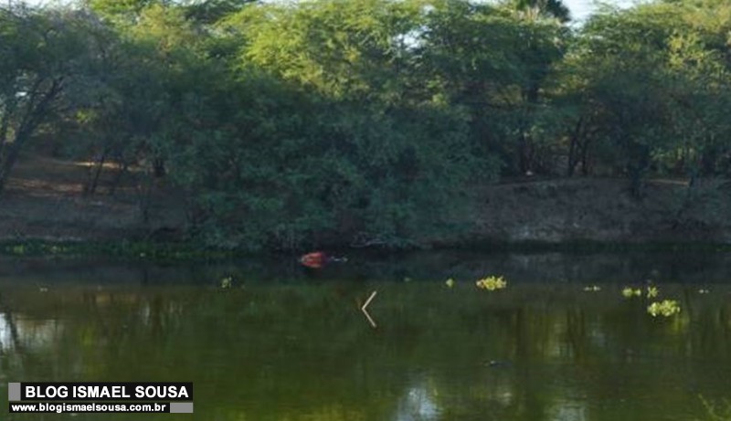 Pescador encontra corpo de homem boiando no Rio MossorÃ³