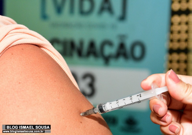 Imunizados com vacinas da Pfizer ou Astrazeneca terão segunda dose antecipada no RN