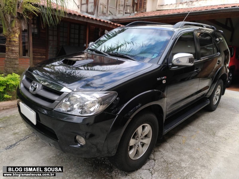 Carro do governador Robinson Faria Ã© levado por assaltantes durante arrastÃ£o