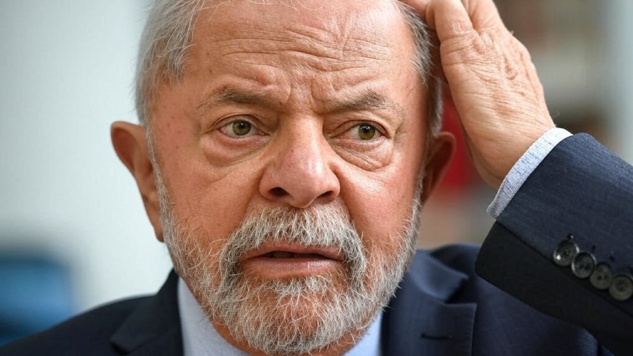 Popularidade de Lula despenca: apenas 24% aprovam governo, enquanto 41% reprovam, aponta Datafolha