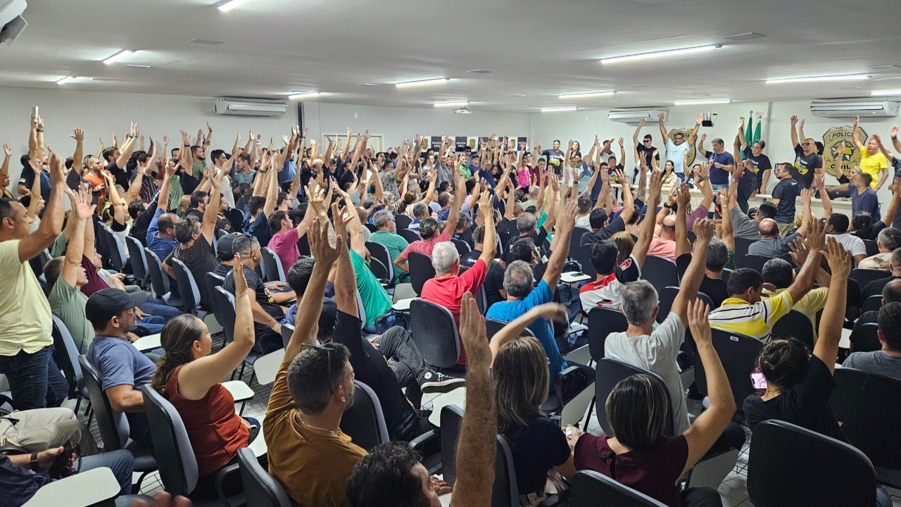 Policiais civis aceitam proposta do Governo e delegacias voltam a funcionar