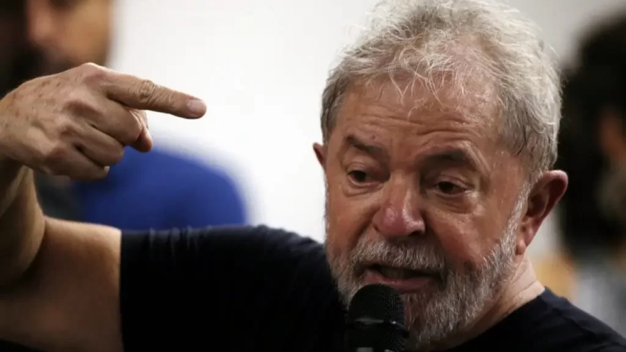 Em fala preconceituosa, Lula diz que pessoas com transtorno mental têm 'problema de parafuso'