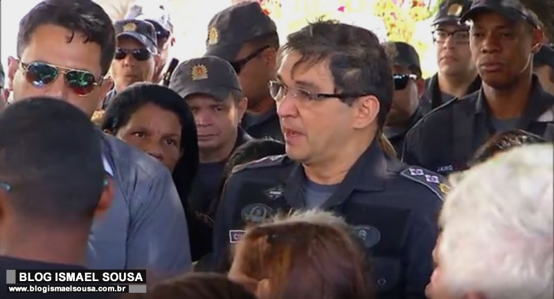 Major faz desabafo em enterro de PM: "Todos os policiais sÃ£o os herÃ³is verdadeiros da sociedade brasileira"