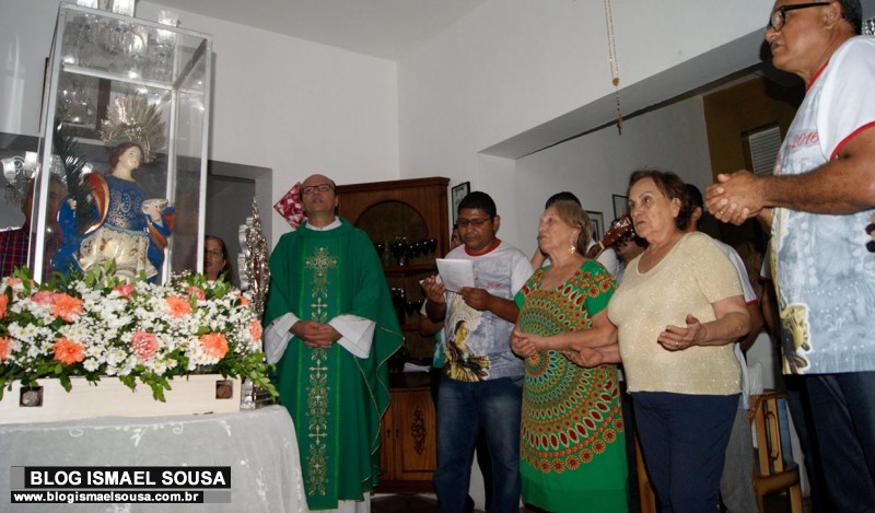 ComÃ©rcio do Centro recebe imagem de Santa Luzia nesta segunda, 17
