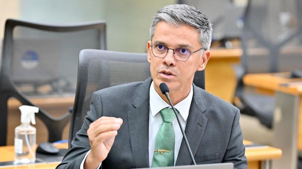 Coronel Azevedo apresenta voto de solidariedade ao povo de Israel