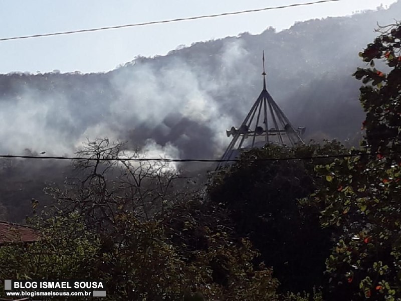 General GirÃ£o solicita apoio da FAB para combater incÃªndio na Serra do Lima