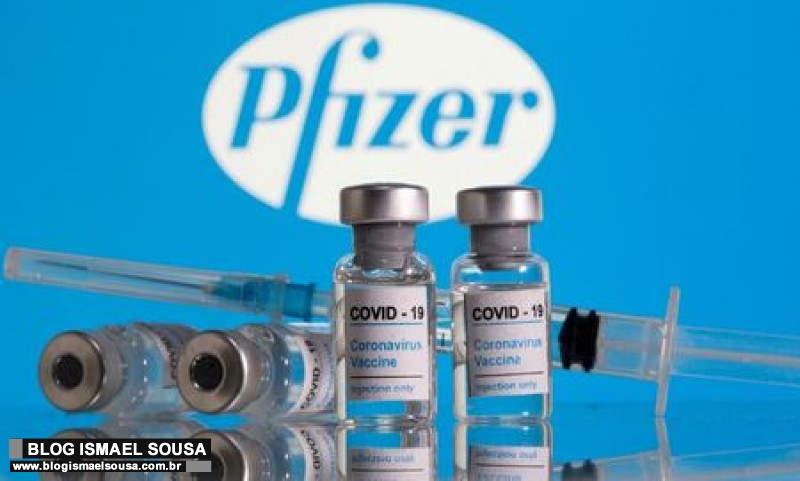 Pfizer diz que proteção contra ômicron necessita três doses