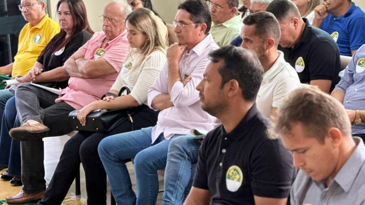 Lideranças do Médio Oeste participam do segundo dia de oficinas do Rota 22 em Patu
