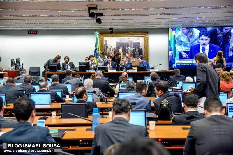 ComissÃ£o especial aprova texto bÃ¡sico da reforma da PrevidÃªncia