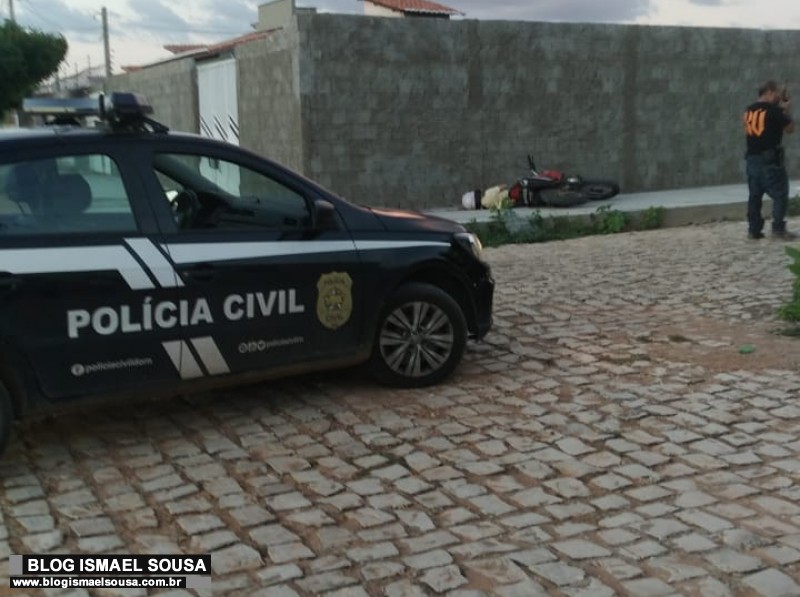Jovem em motocicleta é assassinado a tiros na Alameda dos Cajueiros em Mossoró