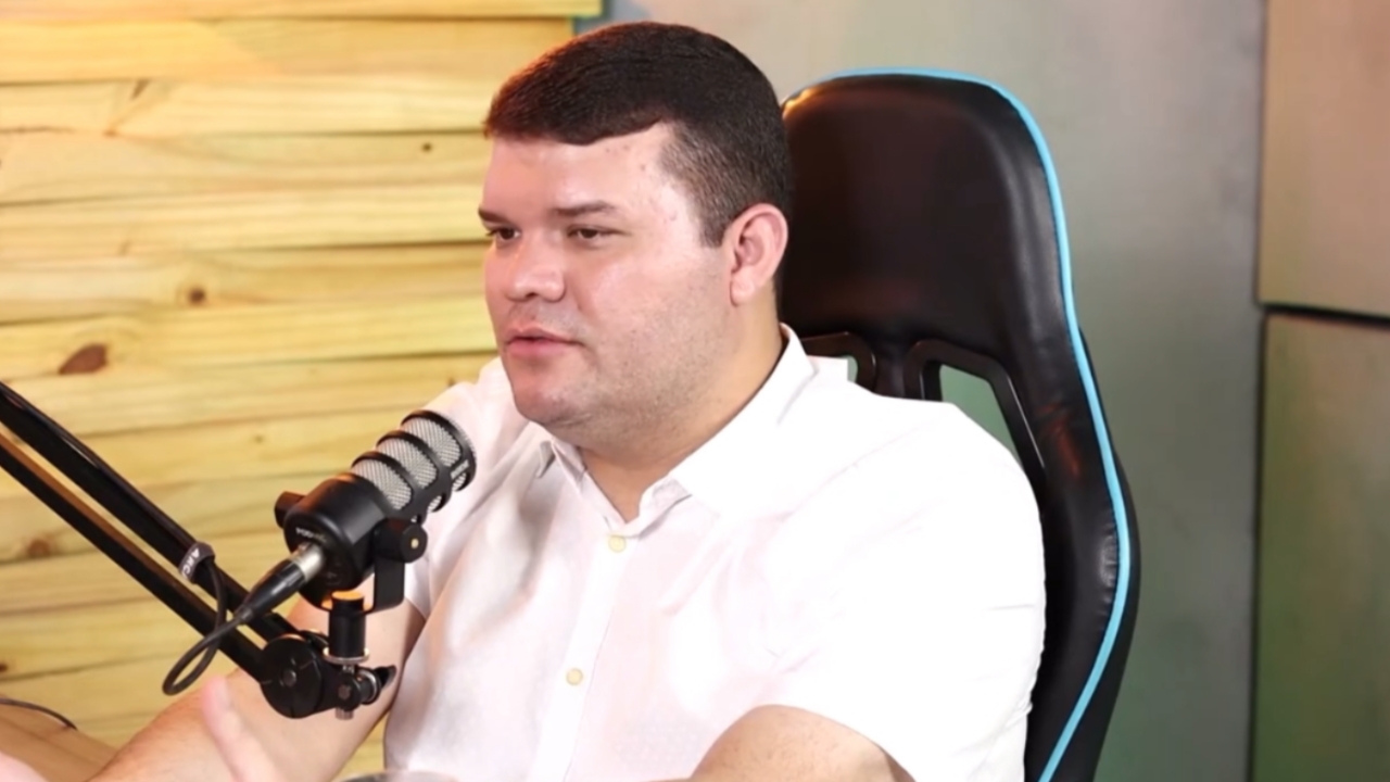 Podcast: 'É muito difícil que a oposição parta totalmente unida', afirma Lawrence Amorim