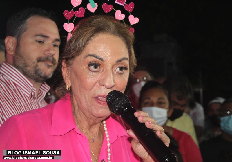 Rosalba realiza Ãºltimo encontro com militÃ¢ncia no CantÃ³polis e anuncia descida do Alto na sexta