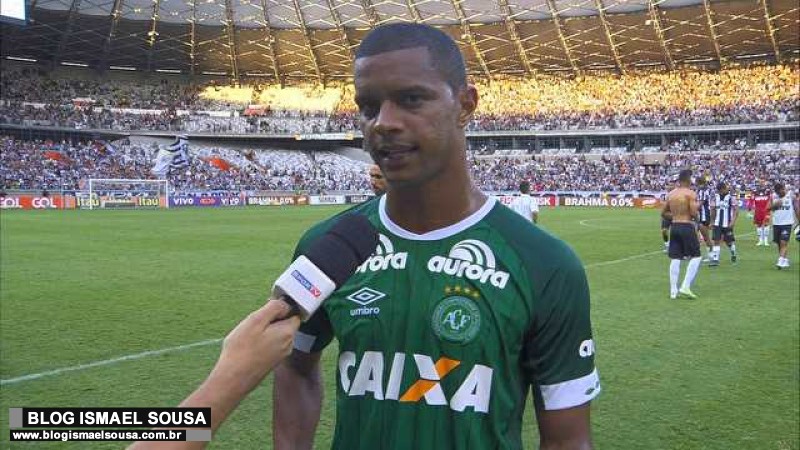 Bruno Rangel relembra passagem pelo BaraÃºnas antes de jogo contra o Palmeiras no domingo