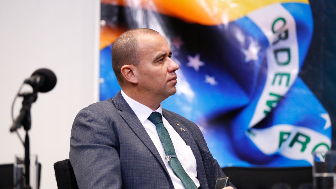 Sargento Gonçalves apresenta PEC de Combate às Drogas na Câmara Federal