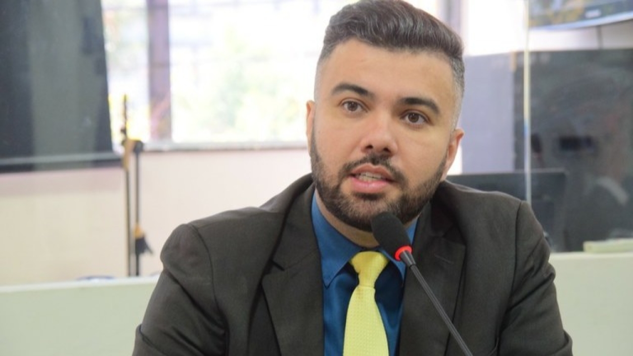 Contraponto: Petras responde e diz que reconhece emendas de Girão
