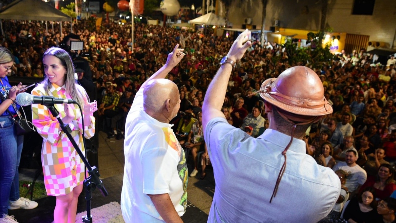 Câmara aprova projetos para oficializar os polos Arraiá do Povo e Poeta Antônio Francisco