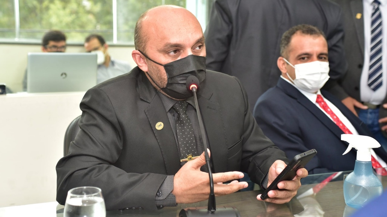 Vereador Edson Carlos apresenta projeto de Lei que Institui o Dia do Radioamador em Mossoró