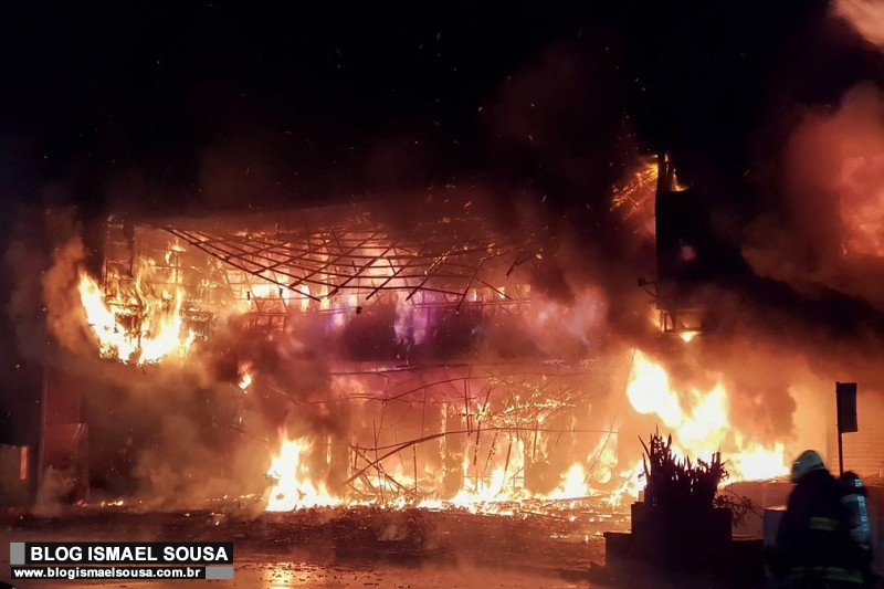 Incêndio em prédio deixa pelo menos 46 mortos em Taiwan