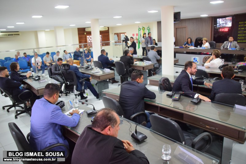 ApÃ³s dois anos, vereadores marcam audiÃªncia para discutir situaÃ§Ã£o dos terceirizados 