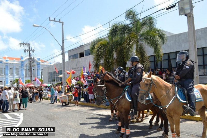 Servidores do Estado farÃ£o uma "vigÃ­lia cultural" em frente Ã  Assembleia Legislativa