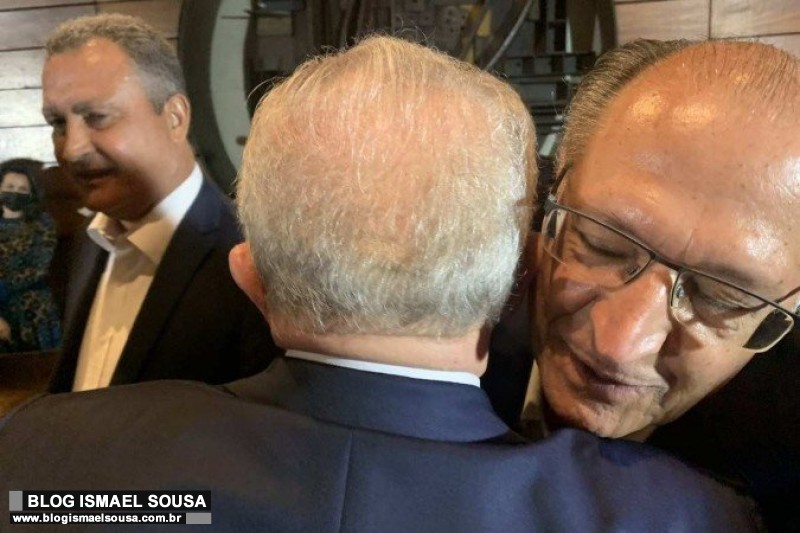 Para ser vice de Lula, Alckmin pode ir para o PSOL
