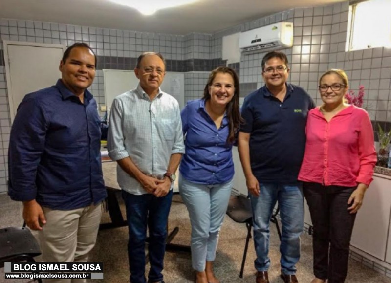 Deputado Benes LeocÃ¡dio cumpre agenda no oeste e visita APAMIM de MossorÃ³