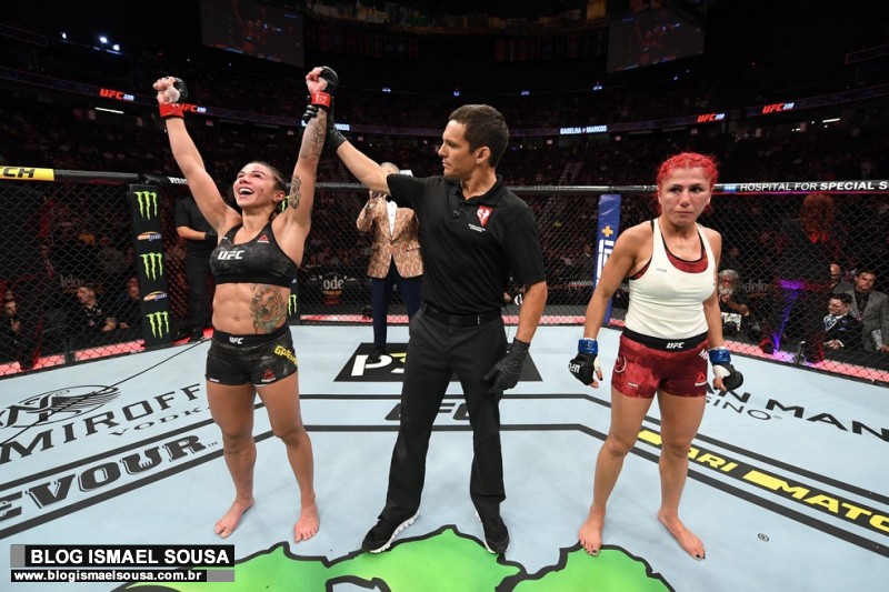 Mossoroense Claudia Gadelha vence no UFC 239 e dedica vitÃ³ria Ã  mÃ£e