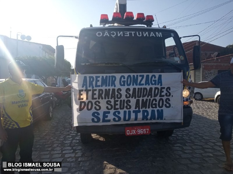 Amigos e colegas de trabalho se despedem de Aremir, ex-candidato a vice-prefeito de MossorÃ³