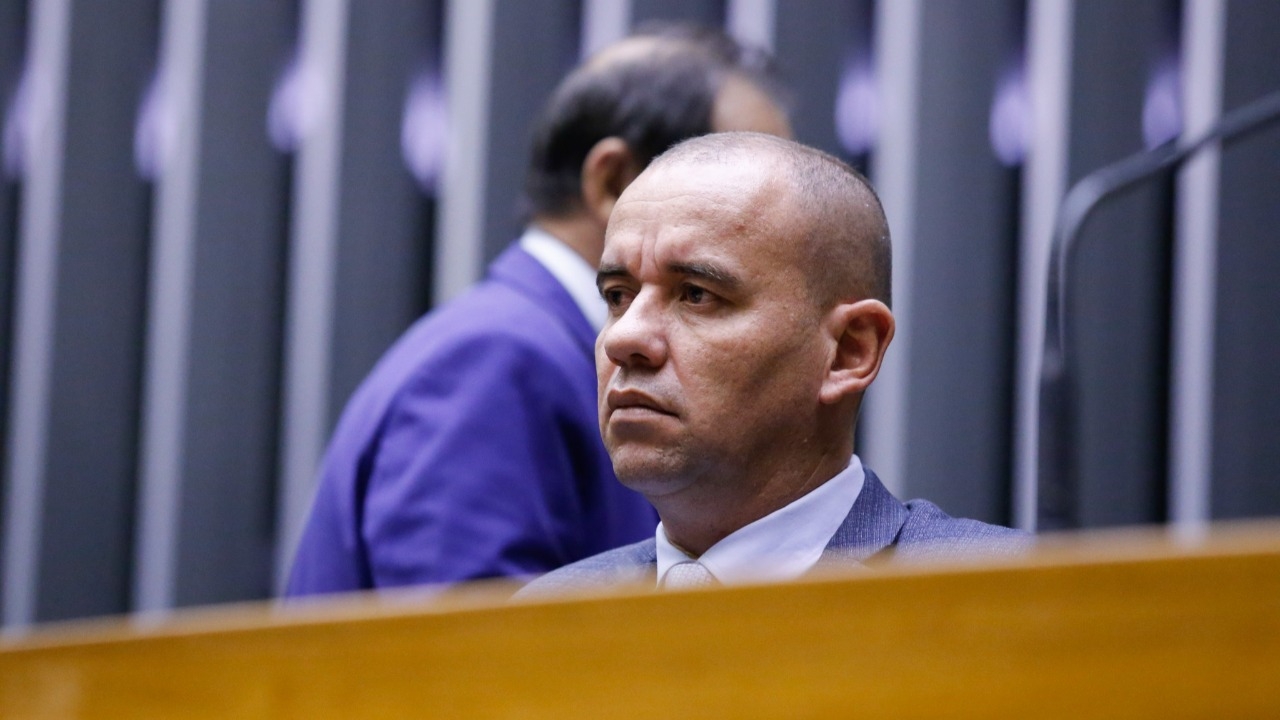 Gonçalves também reage sobre honraria à deputada petista: 'Estão cuspindo nos túmulos dos PMs assassinados'