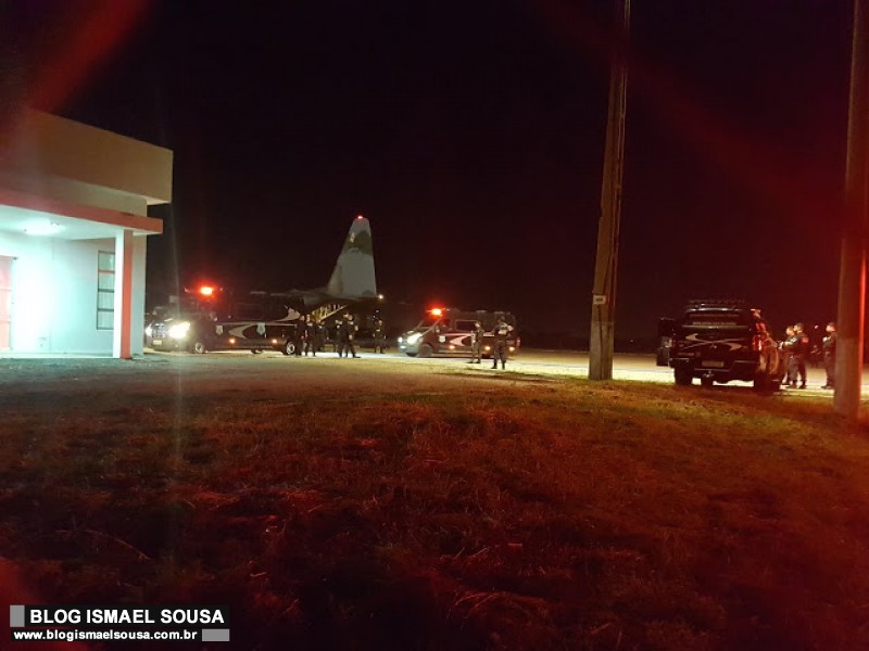 ApÃ³s massacre, presos de Manaus sÃ£o transferidos agora a noite para MossorÃ³