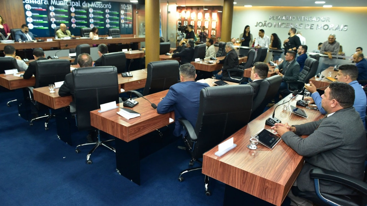 A formação de nominatas aquece os bastidores da política em Mossoró