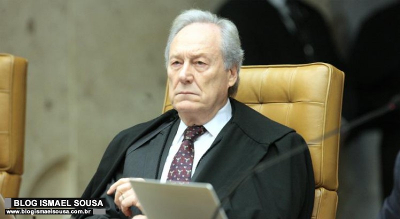 Ministro Lewandowski ameaÃ§a prender jovem que chamou STF de â€œvergonhaâ€