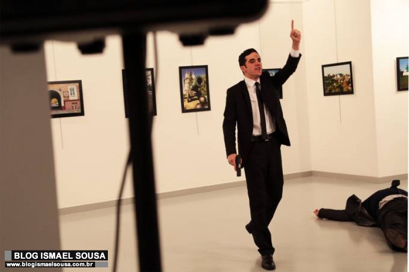 VÃ­deo mostra momento em que embaixador russo Ã© morto na Turquia
