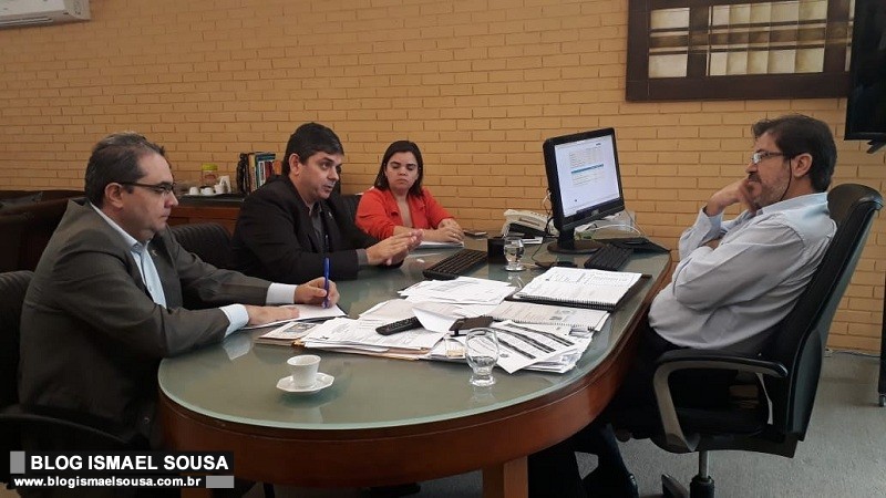 Reitor solicita liberaÃ§Ã£o de orÃ§amento para a UERN