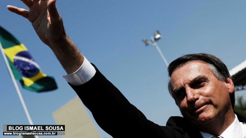 Em nota ao TSE, WhatsApp afirma que nÃ£o foi contratado pela campanha de Jair Bolsonaro