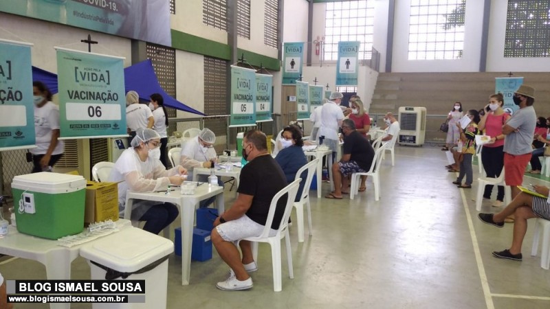 Mossoró anuncia vacinação de pessoas de 46 anos ou mais sem comorbidades