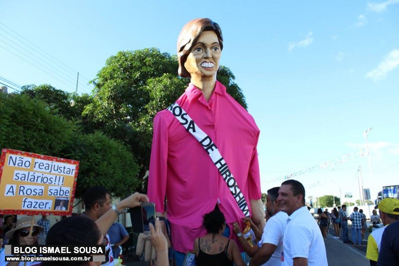 â€œRosa de Hiroshimaâ€ desfila no Pingo da Mei Dia e prefeita Ã© retirada do camarote para nÃ£o ver sÃ³sia 