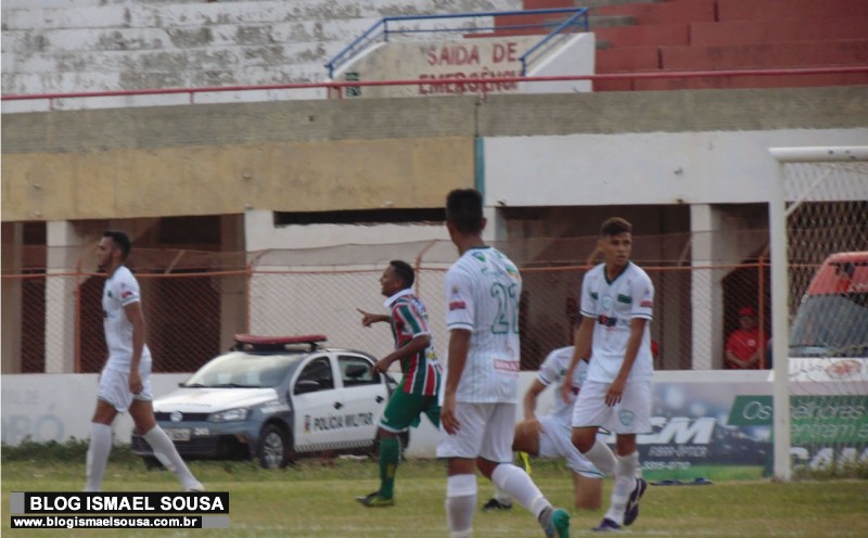 BaraÃºnas sai na frente do placar, mas acaba cedendo empate para o Alecrim