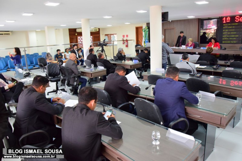 CÃ¢mara de MossorÃ³ retomarÃ¡ sessÃµes presenciais