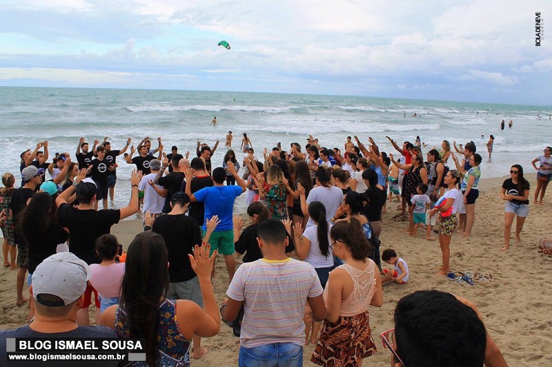 Igreja Bola de Neve realiza evento e aÃ§Ã£o social na praia de Tibau