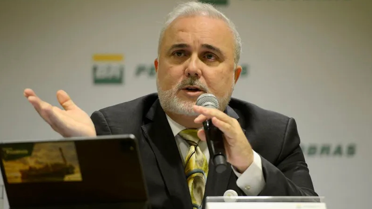 Massacre: Petrobras avalia novo reajuste de preços de diesel e gasolina antes do fim do ano, diz Prates