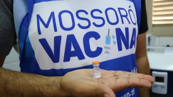 Covid-19: Mossoró inicia vacinação da 5ª dose para pessoas acima de 60 anos