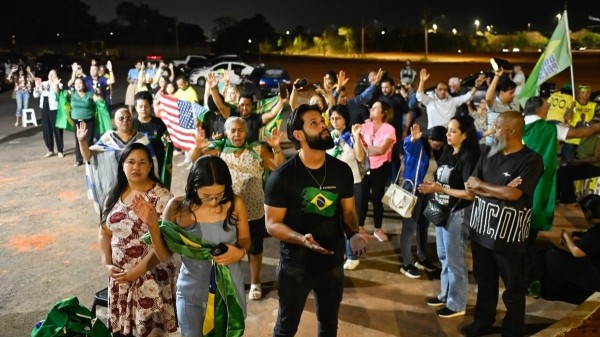 Orar virou crime no Brasil; viramos uma Nicarágua 