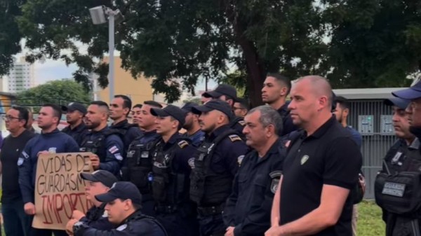 Sargento Gonçalves se une a manifestação de Guardas Municipais após morte de colega em emboscada