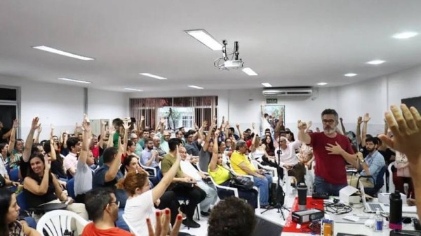 Professores da Ufersa se decepcionam com Governo Lula e aprovam greve 